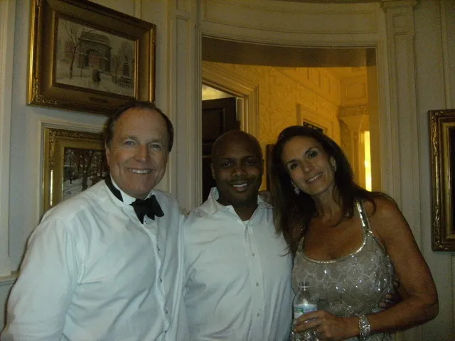 Holiday Parties — photo 18